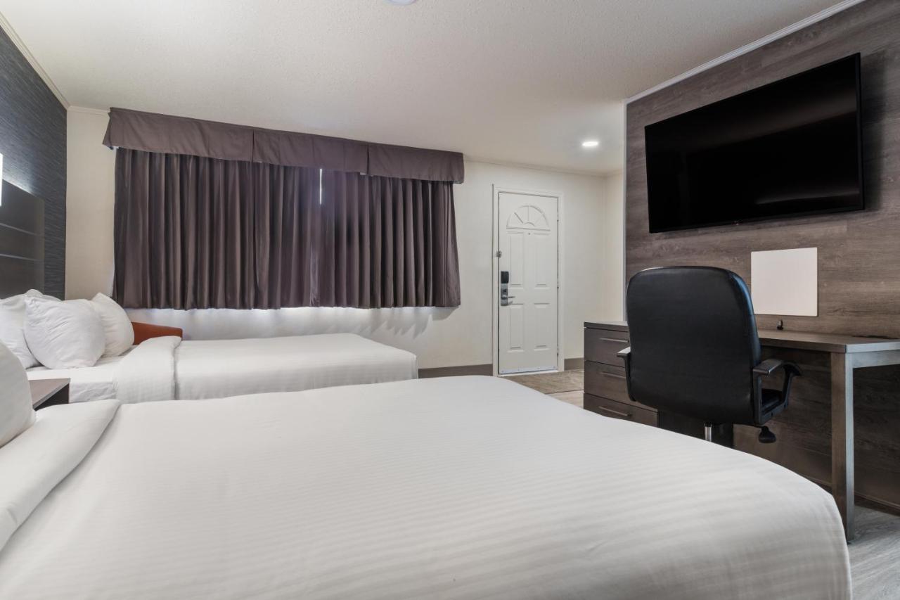 Glengarry Extended Stays Truro Exterior photo